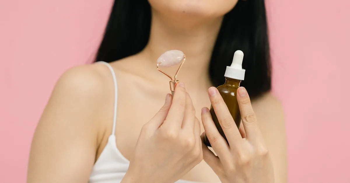 découvrez notre sérum anti-chute de cheveux, formulé pour renforcer vos cheveux, stimuler la croissance et réduire la perte de cheveux efficacement.
