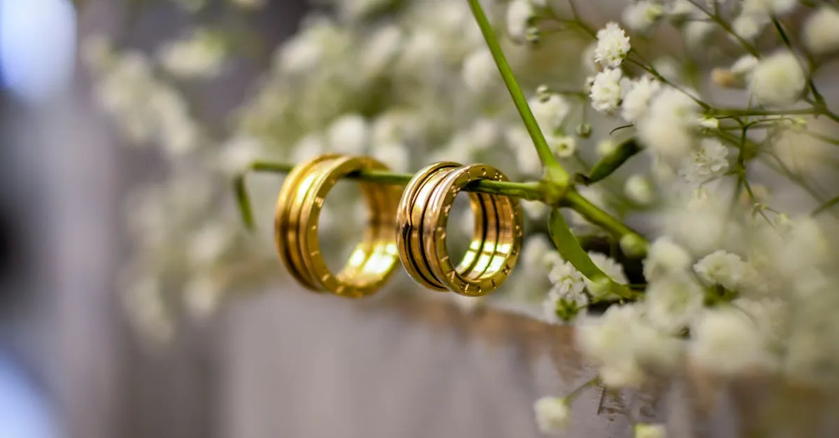 découvrez notre collection élégante de bijoux pour sublimer votre style au quotidien. qualité, design et raffinement vous attendent.