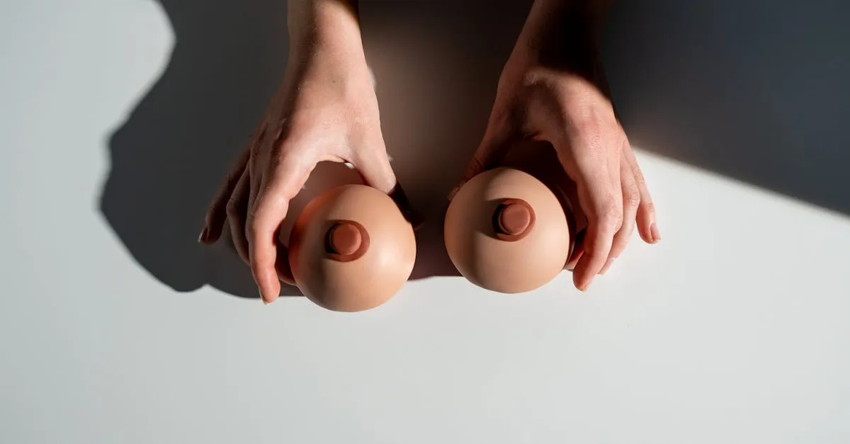 découvrez le temps de guérison d'un piercing au mamelon, les soins essentiels à suivre et les conseils pour éviter les infections et favoriser une cicatrisation optimale.