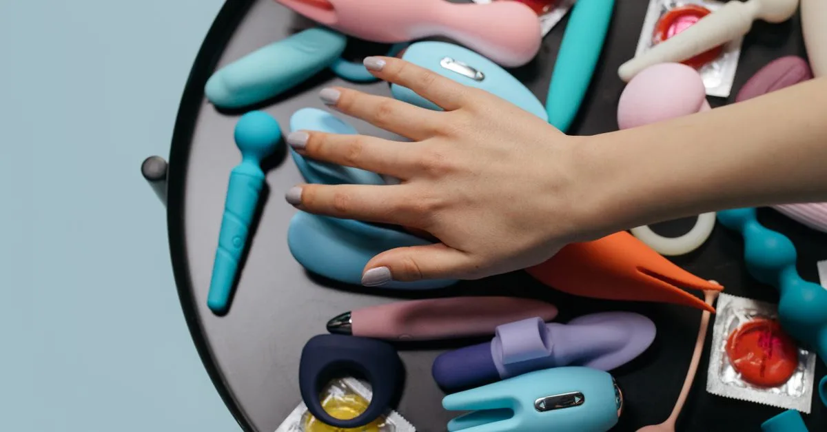 découvrez notre sélection de sex toys pour pimenter votre vie intime et explorer de nouvelles sensations en toute sécurité et discrétion.